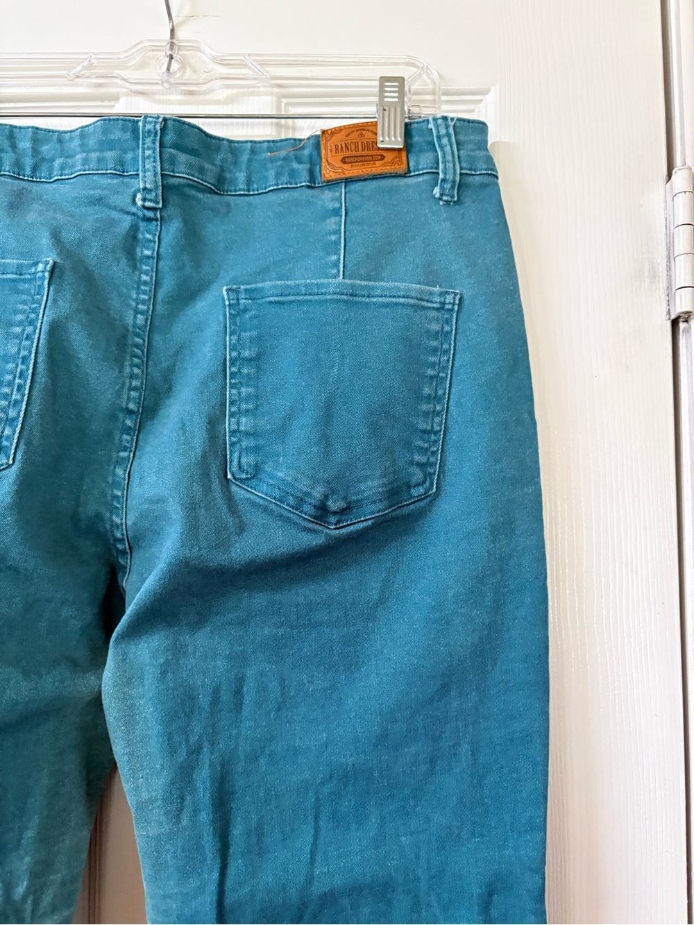 Ranch Dress’n Jade Turquoise Cowhide Print Superflare Stretchy Jeans Size 14 - Picture 10 of 14